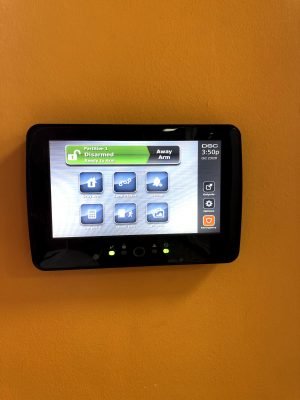 Dsc security system touchscreen